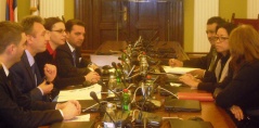 6. mart 2013. Članovi PGP sa Indijom u razgovoru sa ambasadorkom Indije u Srbiji